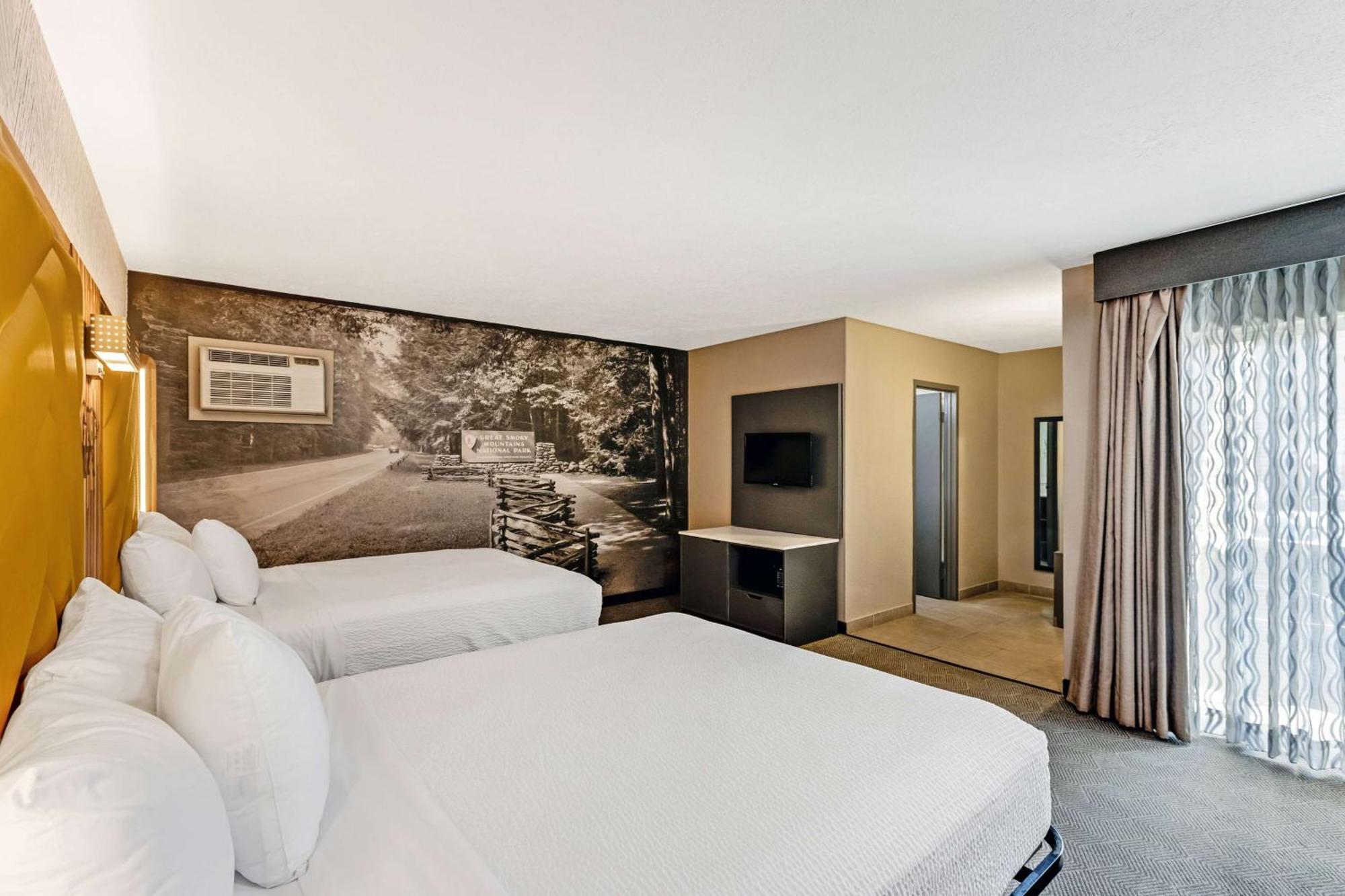 The Wander Hotel Гетлинбург Екстериор снимка