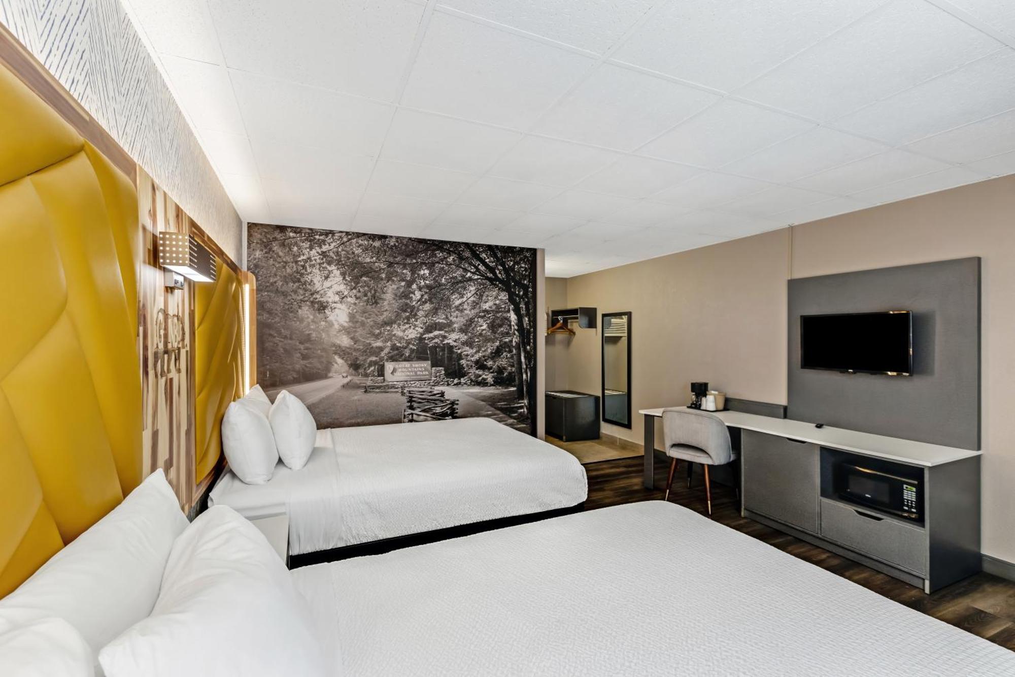 The Wander Hotel Гетлинбург Екстериор снимка