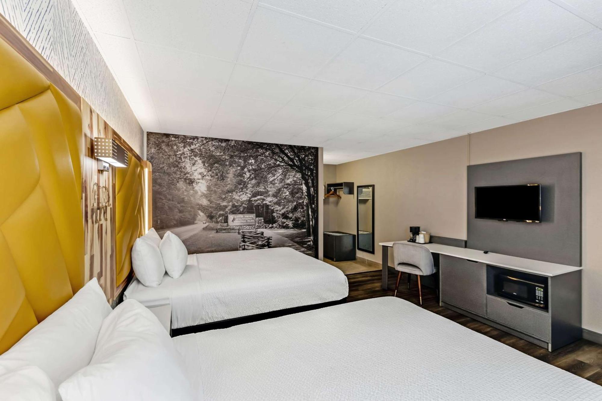 The Wander Hotel Гетлинбург Екстериор снимка
