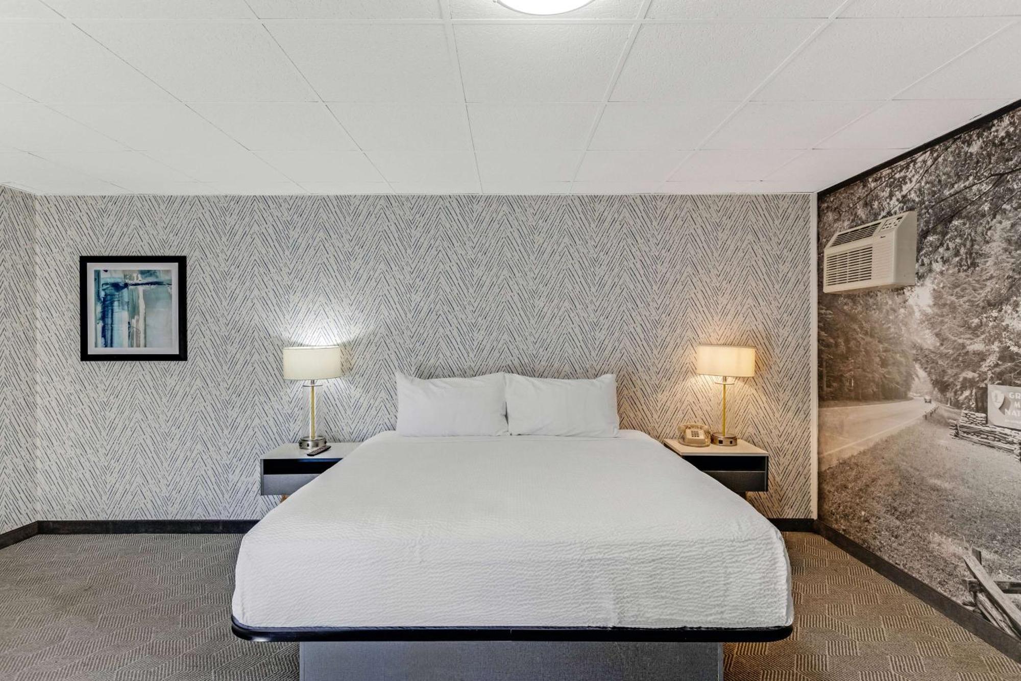 The Wander Hotel Гетлинбург Екстериор снимка