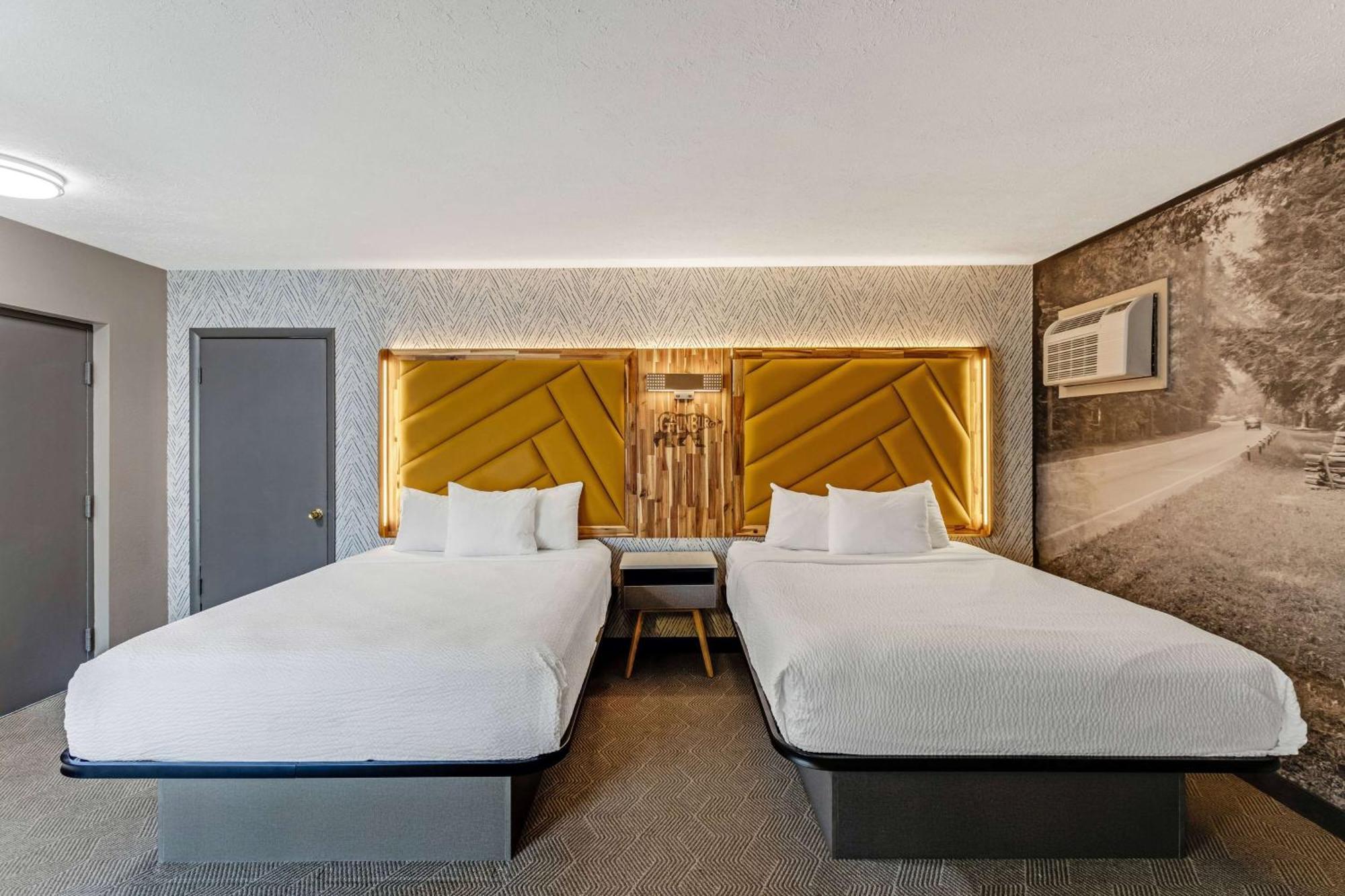 The Wander Hotel Гетлинбург Екстериор снимка