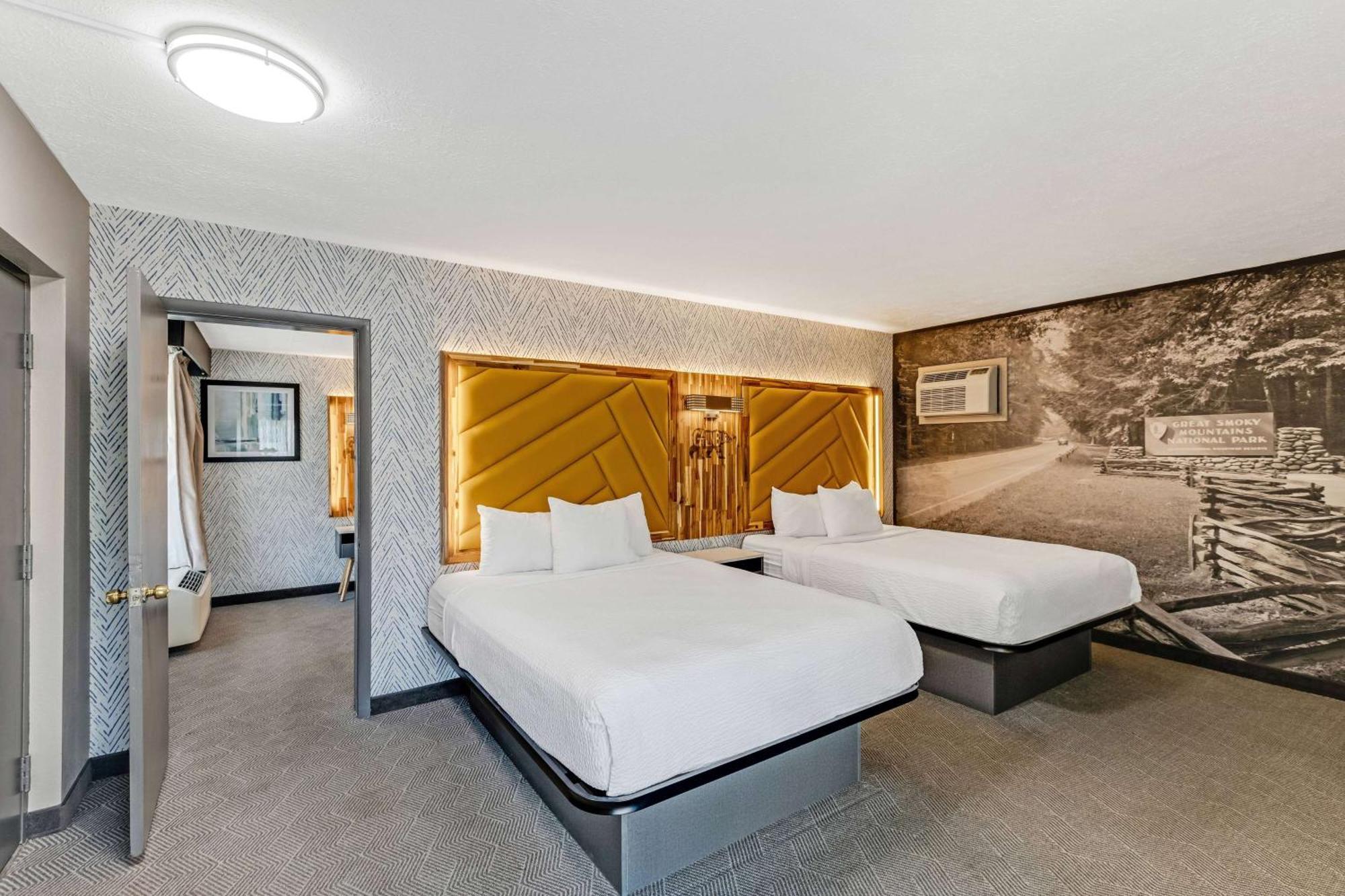 The Wander Hotel Гетлинбург Екстериор снимка